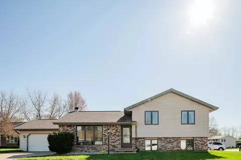 2216 Cloudview Ct, Appleton, WI 54914