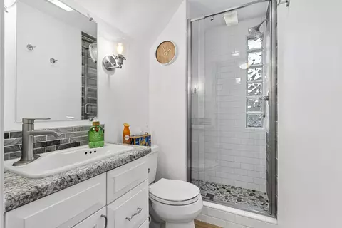 Bath - 1810 S Bouten St, Appleton, WI 54915 photo 2 of 2