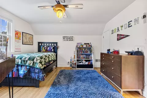 Bedroom - 1810 S Bouten St, Appleton, WI 54915 photo 4 of 6