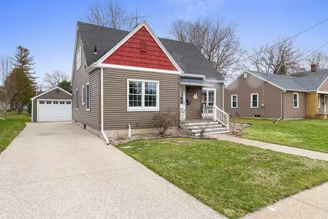 Exterior - 1810 S Bouten St, Appleton, WI 54915 photo 5 of 9