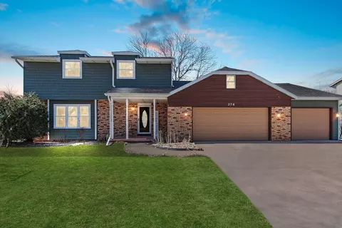 376 Moon Valley Dr, Green Bay, WI 54302