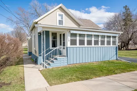 1518 Fox St, Oshkosh, WI 54902