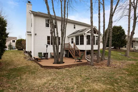 1550 Whitetail Dr, Neenah, WI 54956