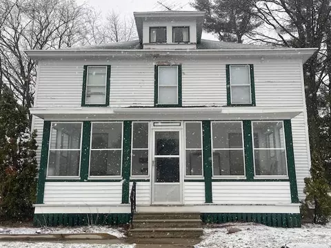 339 S Main St, Shawano, WI 54166