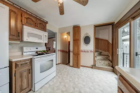 Kitchen - 1727 N Ullman St, Appleton, WI 54911 photo 5 of 5