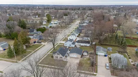 View/Area - 1727 N Ullman St, Appleton, WI 54911 photo 2 of 4
