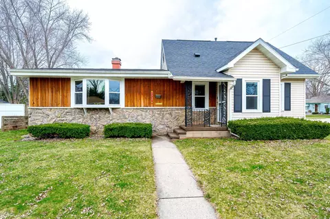 1727 N Ullman St, Appleton, WI 54911