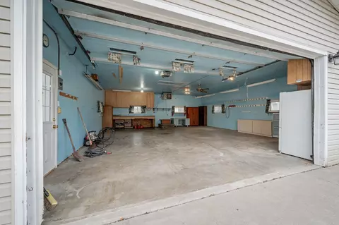 Exterior - 1727 N Ullman St, Appleton, WI 54911 photo 2 of 9