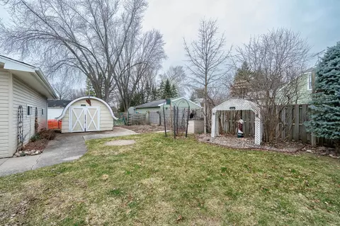 Exterior - 1727 N Ullman St, Appleton, WI 54911 photo 5 of 9