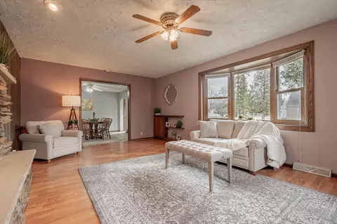Living - 1727 N Ullman St, Appleton, WI 54911 photo 3 of 4