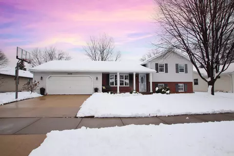 3324 S Kernan Ave, Appleton, WI 54915