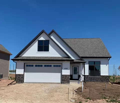 W6528 E Steamboat Lane, Appleton, WI 54915
