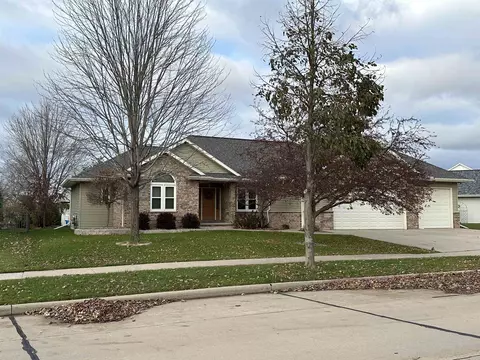 4104 E Appleseed Dr, Appleton, WI 54913 photo 1