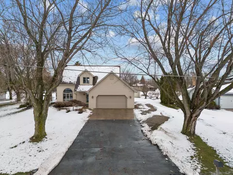 Exterior - w5670 Vans Road, Appleton, WI 54915 photo 7 of 22