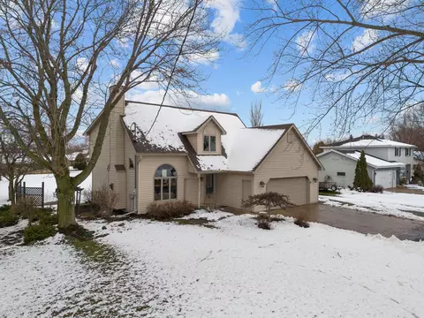 Exterior - w5670 Vans Road, Appleton, WI 54915 photo 9 of 22
