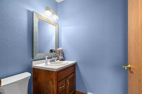 Bath - w5670 Vans Road, Appleton, WI 54915 photo 1 of 4
