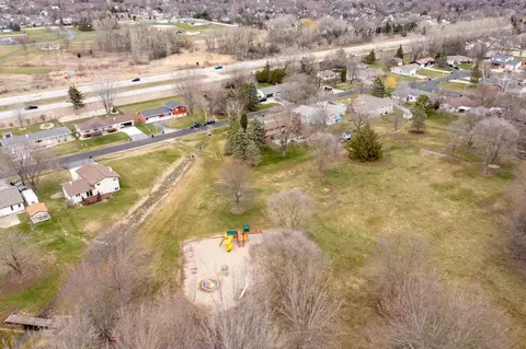 View/Area - 25 W Sioux Dr, Appleton, WI 54911 photo 4 of 6