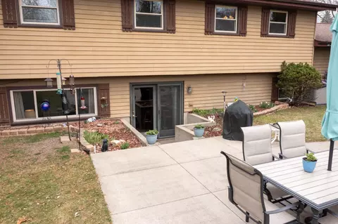 Exterior - 25 W Sioux Dr, Appleton, WI 54911 photo 9 of 11