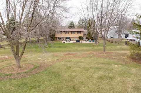 Exterior - 25 W Sioux Dr, Appleton, WI 54911 photo 8 of 11