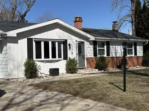 1319 Portside Ln, Green Bay, WI 54313