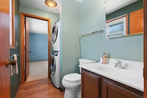 Bath - 1006 W Taylor St, Appleton, WI 54914 photo 1 of 3