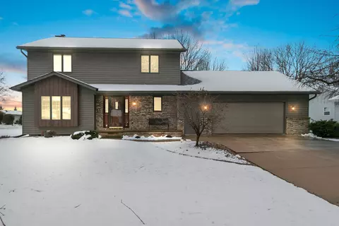 3031 E Meadowlark Ln, Appleton, WI 54915