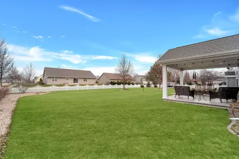 3920 E Benvalley Dr, Appleton, WI 54913 photo 39