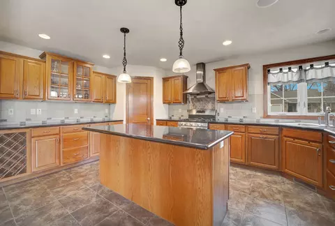 3920 E Benvalley Dr, Appleton, WI 54913 photo 10