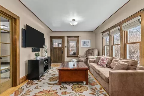 Living - 121 E Roosevelt St, Appleton, WI 54911 photo 1 of 3