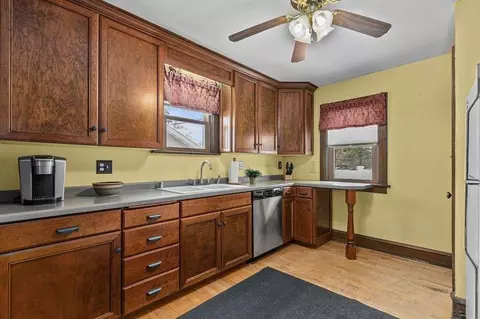 Kitchen - 121 E Roosevelt St, Appleton, WI 54911 photo 2 of 4
