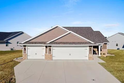 837 Sharon Ln, Pulaski, WI 54162