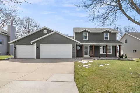1435 Mohican Ct, Ashwaubenon, WI 54313