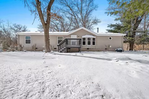 w4725 Emily Lane, Shawano, WI 54166