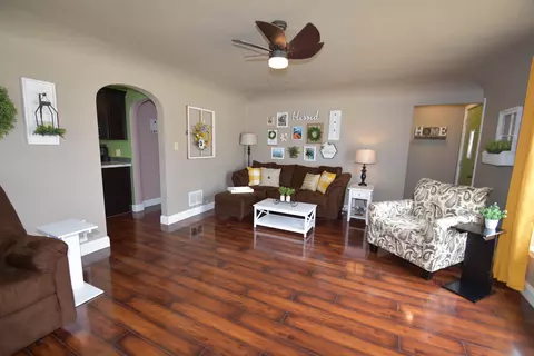 315 E Frances St, Appleton, WI 54911 photo 8