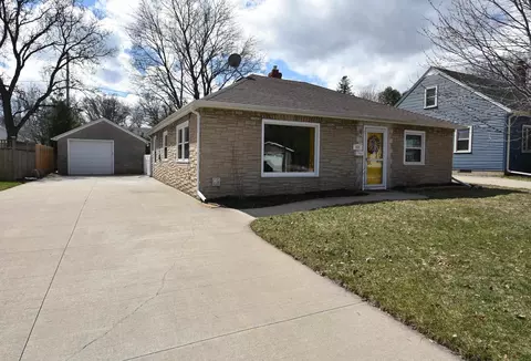 315 E Frances St, Appleton, WI 54911