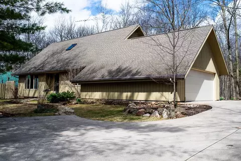 3624 Park Ln, Neenah, WI 54956