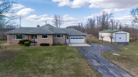2966 County Road Ii, Neenah, WI 54956