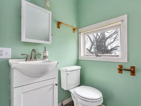Bath - 609 3rd St, Menasha, WI 54952 photo 2 of 2