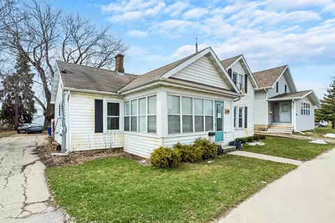 Exterior - 609 3rd St, Menasha, WI 54952 photo 10 of 21