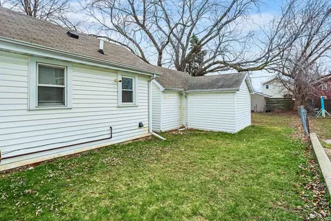 Exterior - 609 3rd St, Menasha, WI 54952 photo 15 of 21