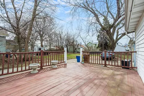 Exterior - 609 3rd St, Menasha, WI 54952 photo 8 of 21