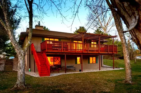 n263 East Cedar Springs Drive, Neshkoro, WI 54960