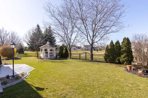 2925 E Fallcreek Ln, Appleton, WI 54914 photo 41