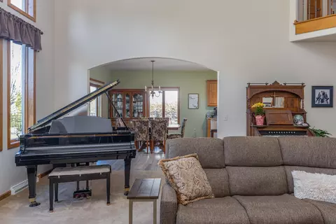 2925 E Fallcreek Ln, Appleton, WI 54914 photo 6