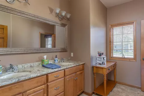 2925 E Fallcreek Ln, Appleton, WI 54914 photo 22