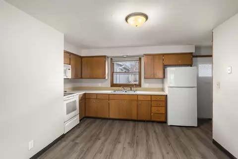 802 W Lindbergh St, Appleton, WI 54914 photo 3