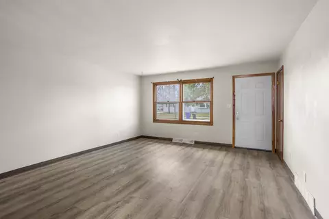 802 W Lindbergh St, Appleton, WI 54914 photo 5