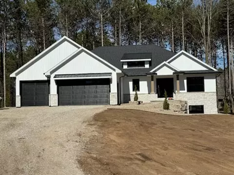 6760 Norway Pine Ct, Sobieski, WI 54171