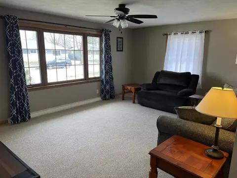 1225 E Lindbergh St, Appleton, WI 54911 photo 3