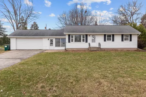 535 W Snell Rd, Oshkosh, WI 54901